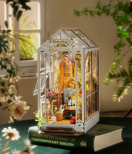 Garden House Book Nook kit