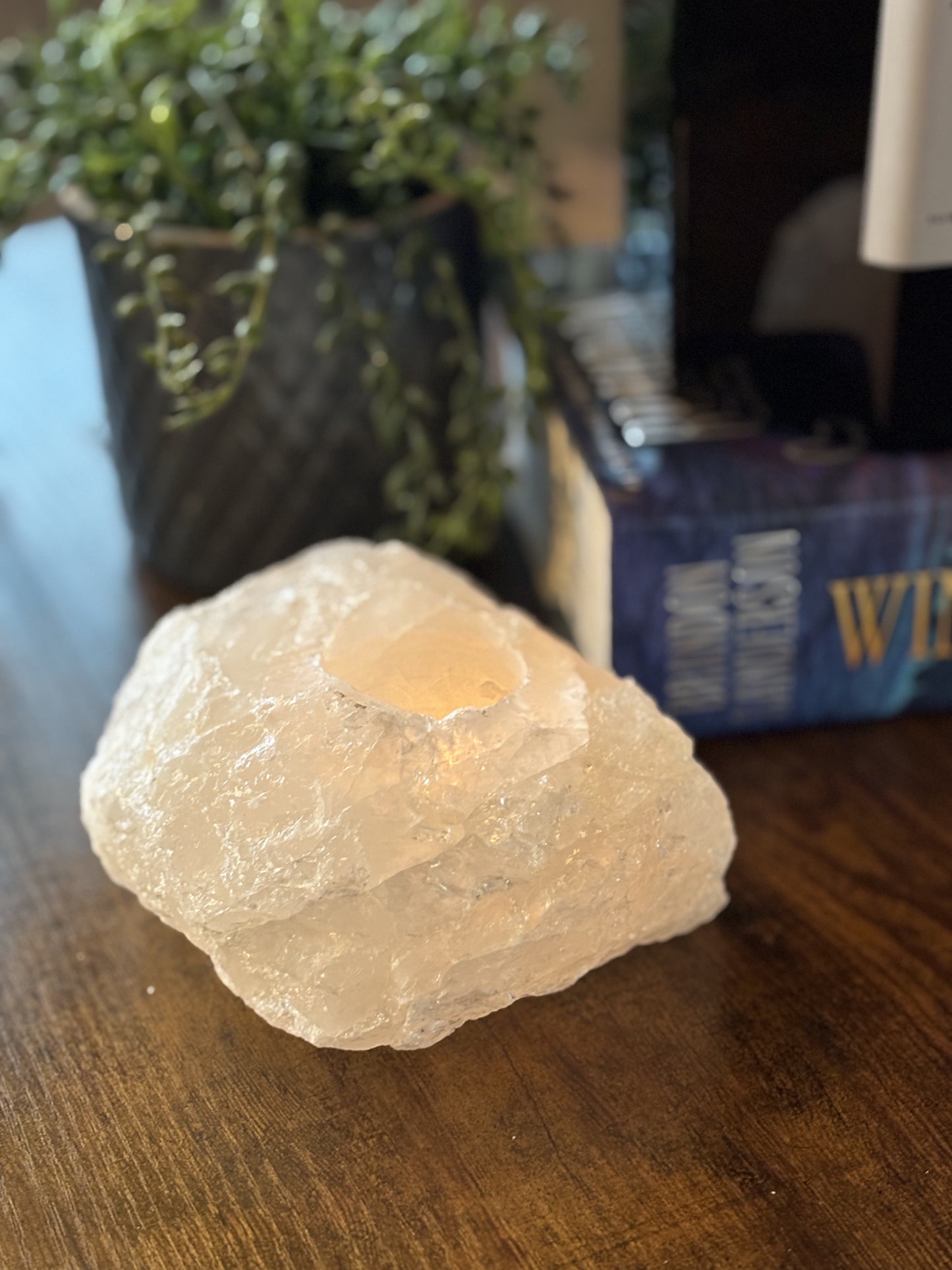 Clear Quartz Candle Holder – A Luminous Touch for Bookshelves