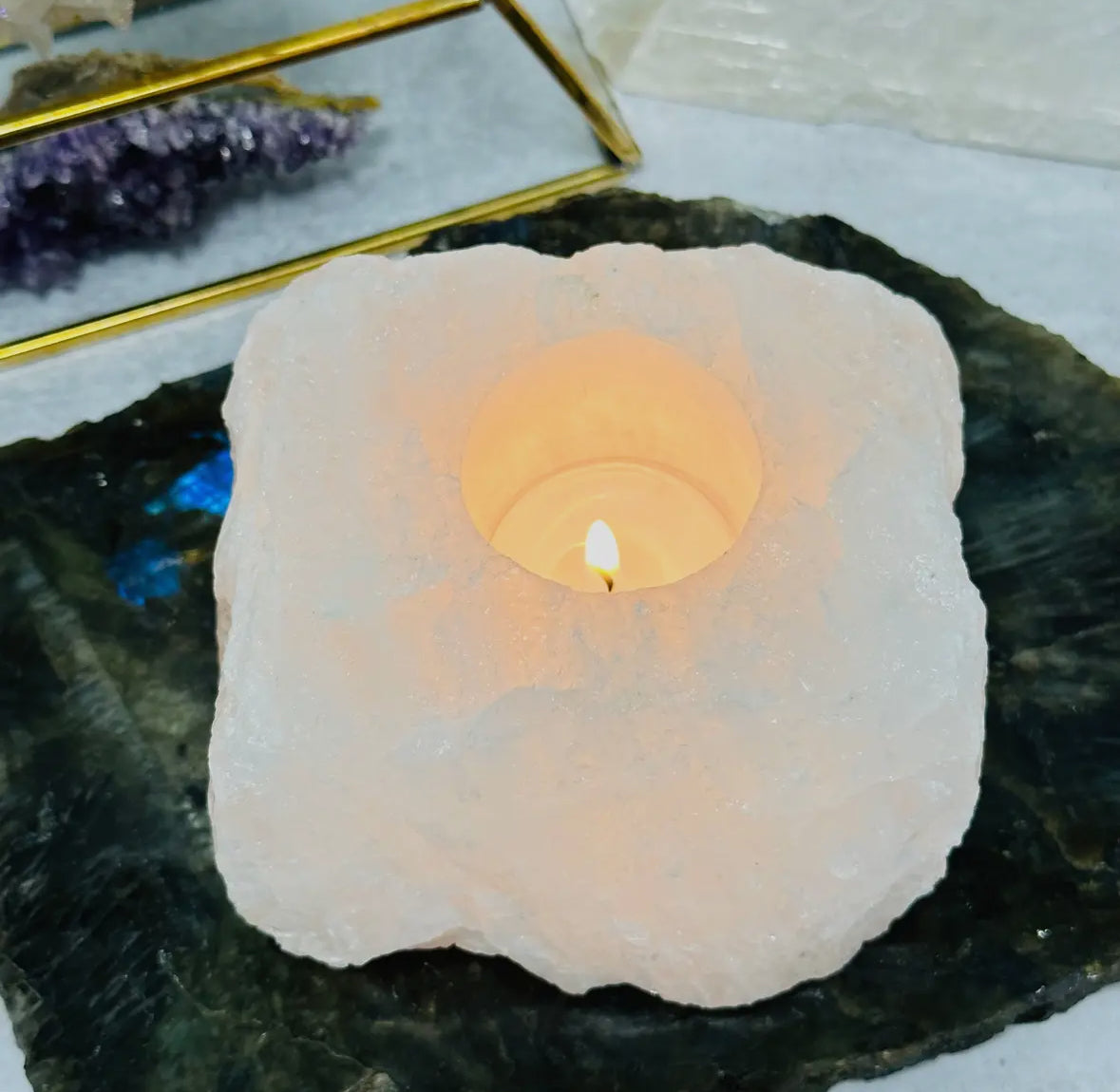 Clear Quartz Candle Holder – A Luminous Touch for Bookshelves