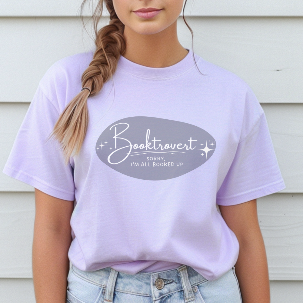 Booktrovert tee